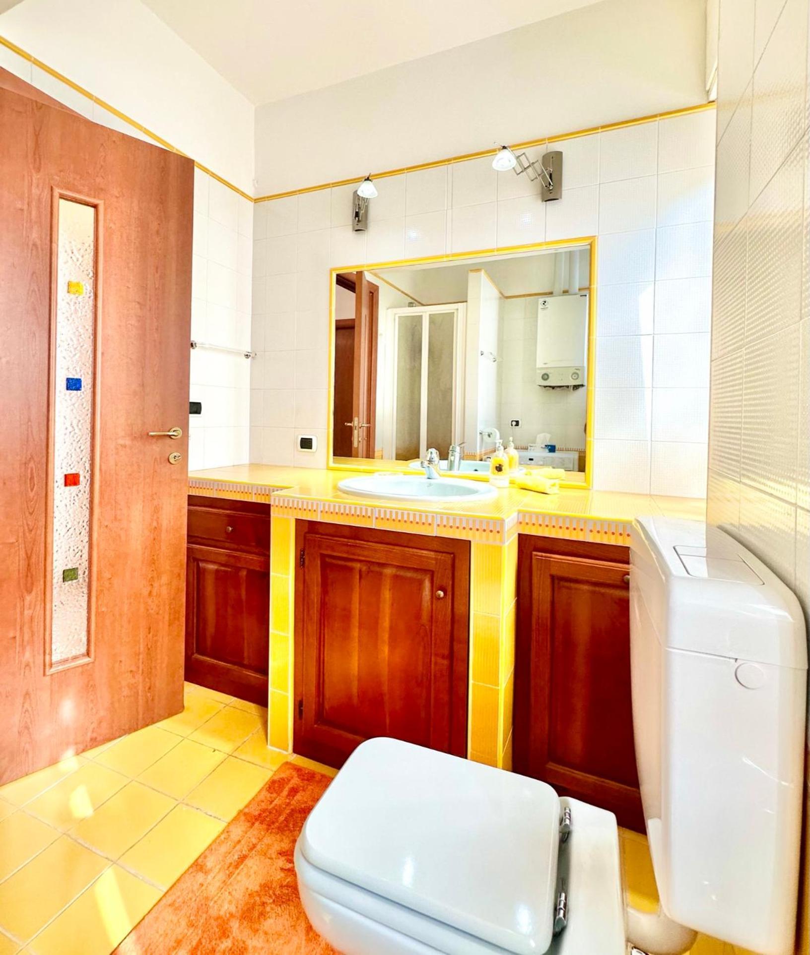 Apartamento Hostdomus - Pietra Blu Pietra Ligure Exterior foto